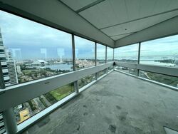 Gateway West (D7), Office #588084801